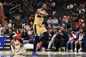 低迷！萨尔6犯离场 全场仅出战23分钟12中4拿到9分