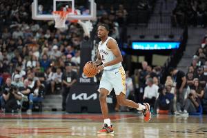 文班不在我来扛！福克斯20中11&三分8中4砍下28分11助