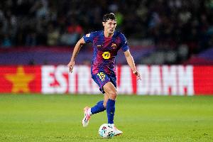 每体：滕森踢国米拒绝替补登场 巴萨曾因奖金问题要求莱万别进球