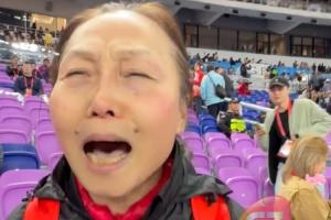 100米栏夺冠！刘景扬妈妈落泪：你知道她多艰难，人家都不看好她