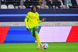 记者：拜仁有意南特17岁后卫塔蒂，球员已被标价高达5000万欧