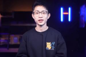 还是网红赚钱何同学广告定制视频商业报价77万 植入视频44万