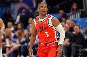 一代人的青春！#保罗宣布退役#话题登上微博热搜第二位