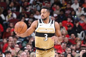 太猛了！第3节进行中 麦科勒姆投进本场第9记三分 创个人赛季新高