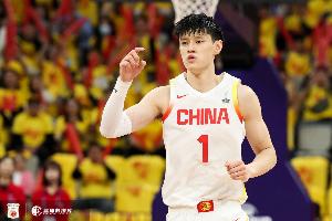 媒体人：中国男篮在内线&锋线都有加强 张镇麟和曾凡博要调整状态