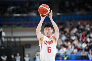 差点意思！程帅澎替补8中2&三分6中2拿到6分 另有1板3助1断