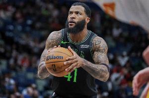 稳定输出！萨迪克·贝17中7拿到21分7板3助1断1帽