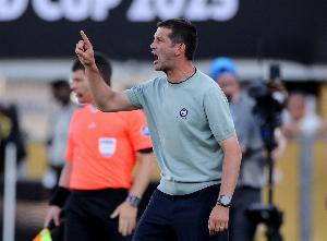 齐沃：今天的比赛并不轻松，我喜欢球队所展现出来的反弹意志