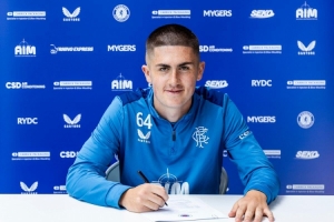 邮报：维拉、桑德兰等队有意免签流浪者19岁中场贝利·赖斯