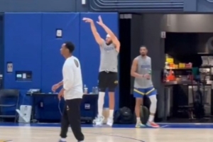 科尔：赛斯·库里预计会在明日对阵雷霆的比赛中迎来首秀