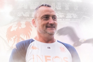 法媒：6连败后球迷袭击球队，尼斯主帅考虑因此过激事件辞职