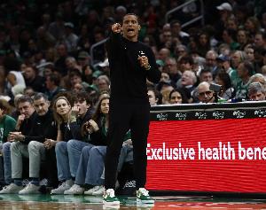 马祖拉：抓住对手给的机会 球员在应对防守变化时处理得非常出色