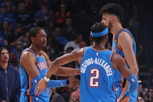 冲74胜？美记：17勇上限最高 但本赛季的雷霆拥有最强下限保障