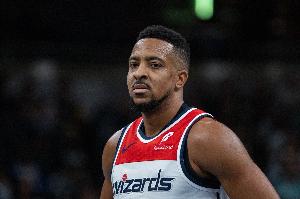 A·西蒙斯还是麦科勒姆？队记：快船需找个第二持球手辅佐哈登