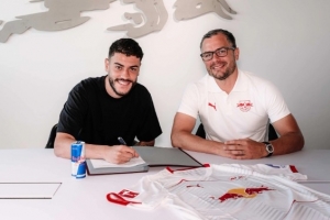 记者：莱比锡前锋罗慕洛可能因伤缺席今年剩余比赛