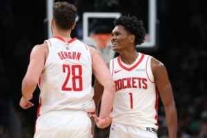 键盘侠|阿门得了申京病各种上篮不进！亚当斯场均35分钟能进二阵