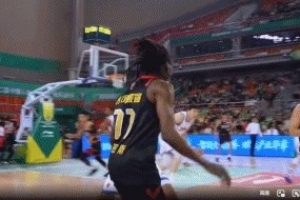 一剑封喉！特奎维恩·史密斯准绝杀 全场18中11砍下41分10助2断