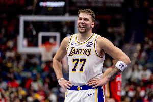 湖媒：东契奇第一个孩子出生时打进了总决赛 这赛季湖人也要？