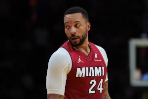 合同年！鲍威尔：希望能续约留在热火 我已在规划夏天训练计划了