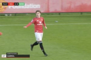 卡里克之子、15岁的杰西·卡里克在联赛替补登场 完成曼联U18首秀