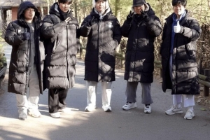 兄弟齐心，接近千斤！2026 HLE五人体重合计848斤