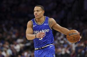 班凯罗复出影响？贝恩16投仅2中拿到5分 三分8中1