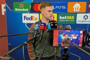 17岁卡尔入选德国队？基米希：在拜仁能踢常规首发就理应入选