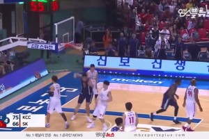 名场面！克莱谈KD加盟：我才不会牺牲出手次数！库里前仰后合~