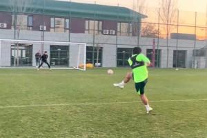 国米官推：需要强调的是，萨队这次暴力冲击发生在80分钟以后