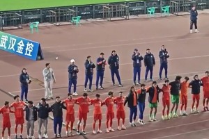 山东泰山大胜收官，赛后球队感谢远征球迷，克雷桑再现we are one