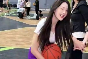 身材真壮！感受一下李梦抬腿摆臂训练，这就是为什么她是顶级球员