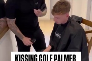 董路调侃：刘凯源老爹不懂球，天天在我旁边唠叨从没聊过足球