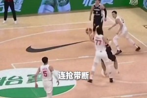 杨健：张镇麟最后三分钟打出血性 没他这比赛早结束了 连抢带断