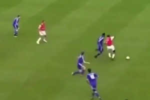 考古！搞笑视频：卡卡、安布罗西尼、加图索被穿挡后的反应！