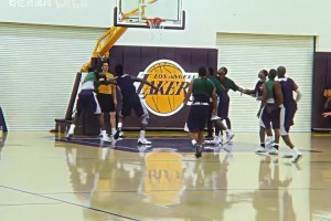 中国留洋球员曝光度缩影！韩旭给WNBL带去的惊人影响力！