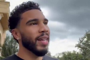 两边谁的阵容更加强力？街头采访：随机球队组建最佳首发阵容！