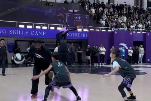 怎么扫到一辆凯尔特人共享单车？？？