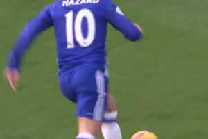 迈尼昂在11月的精彩表现，吧友们认为哪次的扑救最精彩？