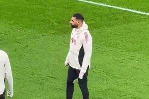 力挺萨拉赫！埃及足协发声：埃及国王永不独行！