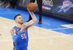 肯威：哈滕对我们太关键了防守挡拆都是不可或缺的我们很想念他
